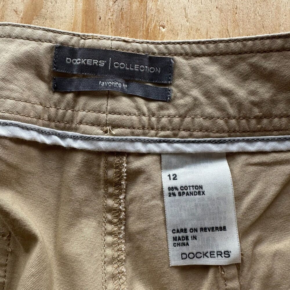 Dockers Khaki Belted Wide Leg Cargo Pants - Size 12 - Picture 2 of 5